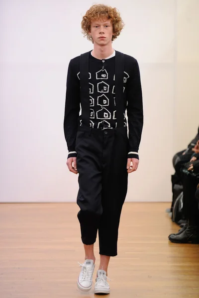 Look 11